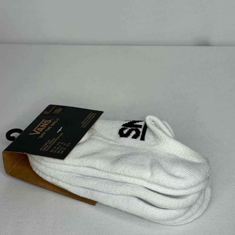 Vans White kick Socks with Black Logo - boys 10-13.5